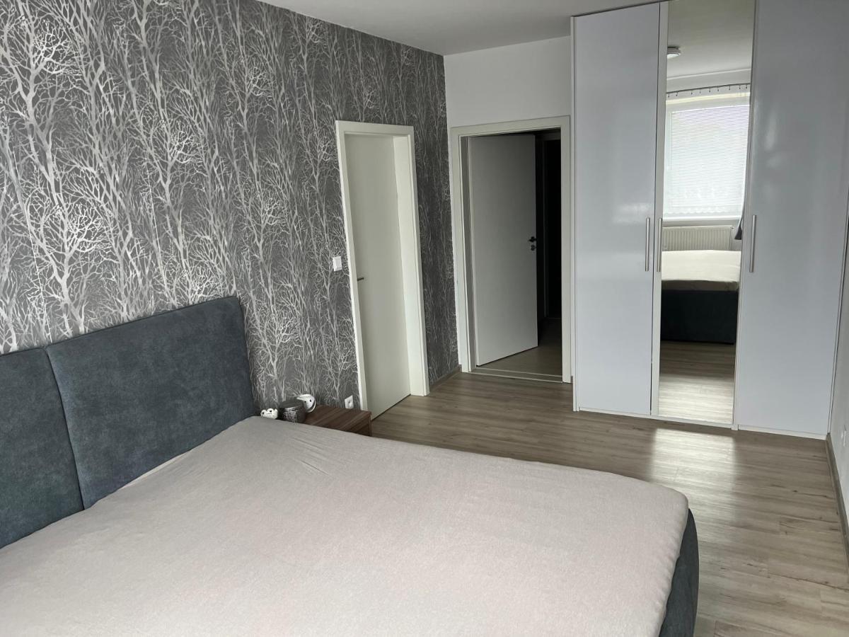 Beautiful 2 Bedroom Apartment Prostejov Exterior photo